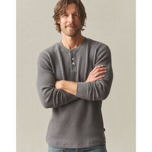 NWOT American Giant Mens Medium Gray Waffle Long Sleeve Henley Shirt USA